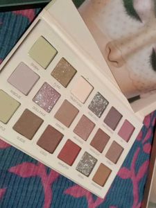 Nude Eyeshadow Palette ❤️