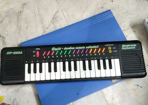 Price Drop 🔥32 keys musical keyboard (Piano)