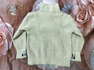 🇺🇸🇨🇦Cute Fuzzy Sweater For Girl🇨🇦🇺🇸