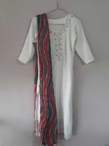 Schiffili work White Kurta &amp; Duppatta