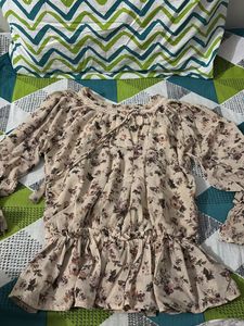 Top Nude Col