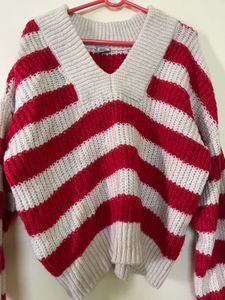 Chic Red &amp; White Striped V-Neck Knit Sweater