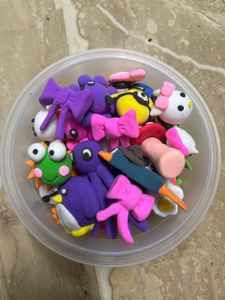 clay keychains, fridge magnets and bagpins