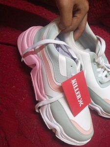 Sports Shoes