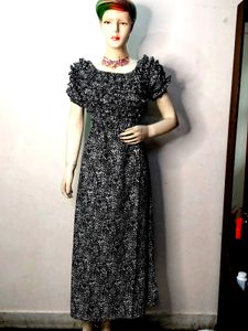Beautiful Middi Dress In Black 🖤 Colour .. Wholes