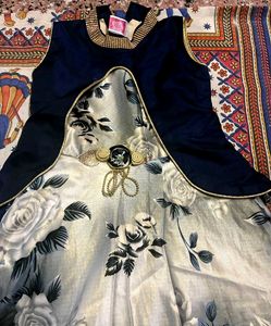 ❤️Stylish Navy &amp; Silver Floral Frock for Girls🌷