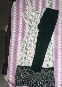 Long Sleevless Kurti With Ankle Length Laggies