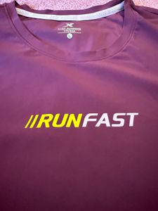 Sports Tee Good Colour And Material