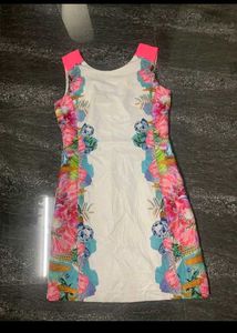 Floral Bodycon Dress 🤍