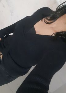S size Woolen Adjustable Black Top 🖤