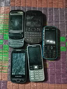 Nokia old mobile 5
