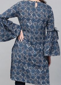 AKS Women Blue &amp; Off-White Ethnic Print Kurta