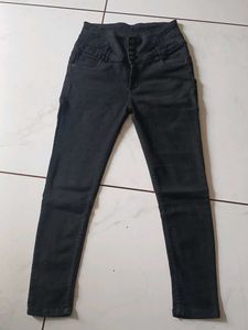 Black High-Waisted Jeans