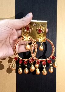 EARRINGS WITH SAHARE
