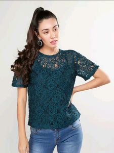 Lace Round Neck Top With Short Sleeve