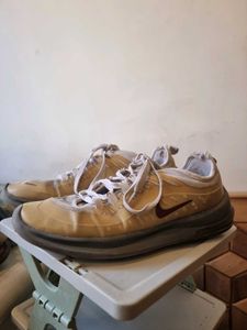 Nike Air Max Axis Shoes