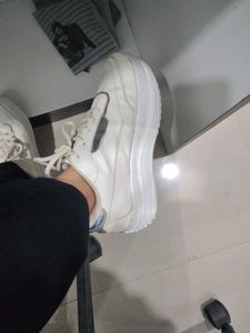 Trendy White platform Sneakers