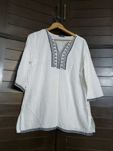 Women White Thread Embroidery Cotton Tunic Top