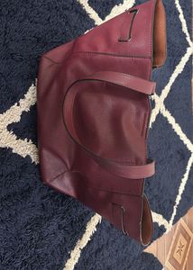 Mast And Harbour Burgundy Tote Bag👜