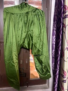 Green Embroidered Kurta Set