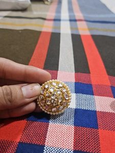 Elegant Kundan Stud Earring