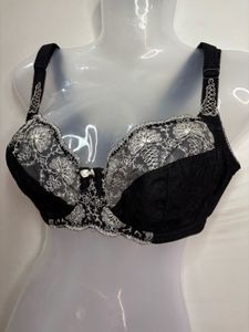 Black Lace Detail Bra