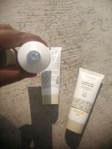 ASSURE CLARIFYING FACE Wash