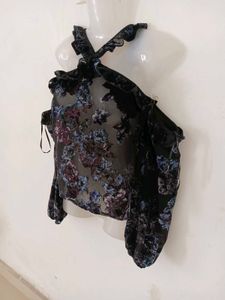Floral Print Cold Shoulder Top