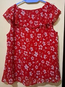 Red Sleeveless Top