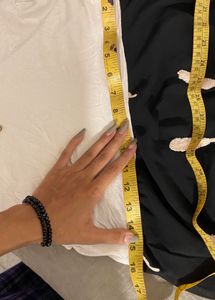 Chic Feather Print Maxi Dress