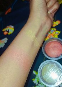 Original Swiss Beauty Blusher/Highlighter.