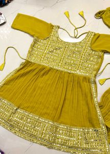 Elegant Yellow Kurta Set