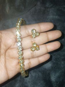 New Choker + Earrings Golden