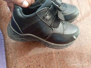 2-4 Age Unisex  Black School Shoes