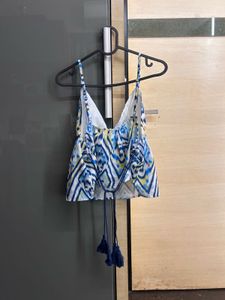 Blue &amp; White Print Tassel V Cut Crop Top