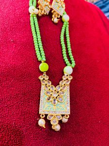 Elegant Green Jewelry Set new with tag