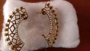 Earings