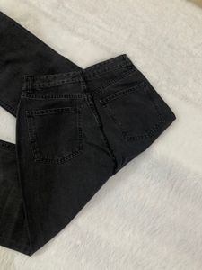 ZARA brand High Waisted Denim 🖤