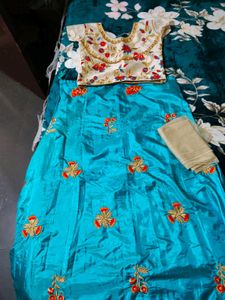 Embroidered Lehenga Choli Set