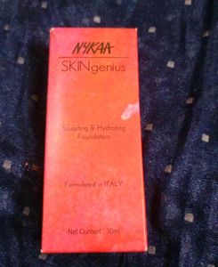 NYKAA SKINgenius Foundation