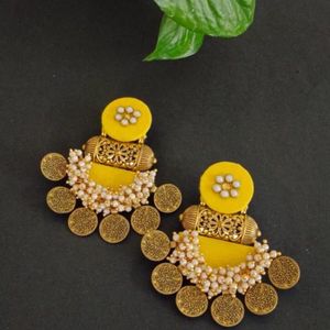 Misboota Different Earrings