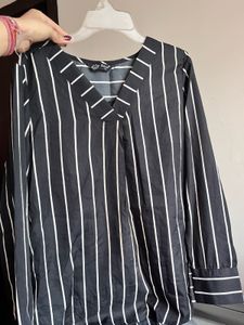 🔥Brand NEW Stylish Top Just @179🔥
