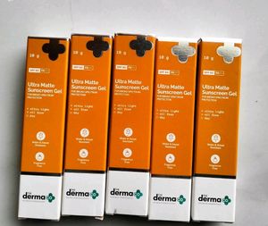 The Derma Co 1% Salicylic Acid Face Wash+5 Sunscreeens