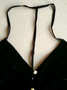 SHIEN Black Backless Top Size:XS