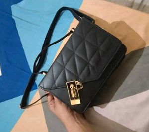 Chic Quilted Crossbody Bag