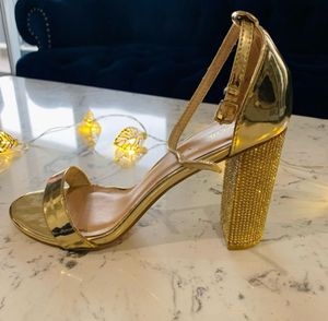 CATWALK Golden Shimmering Block Heels