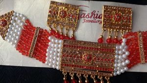 Red And White Jewelry Set