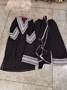 Elegant Embroidered Kurta