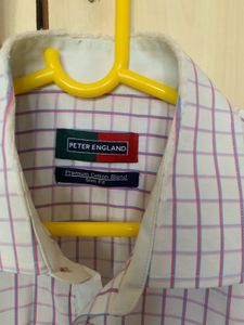 Peter England Men Slim Fit Checkered Shirt