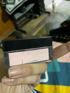 Huda Beauty Loose Powder (Cherry Blossom)